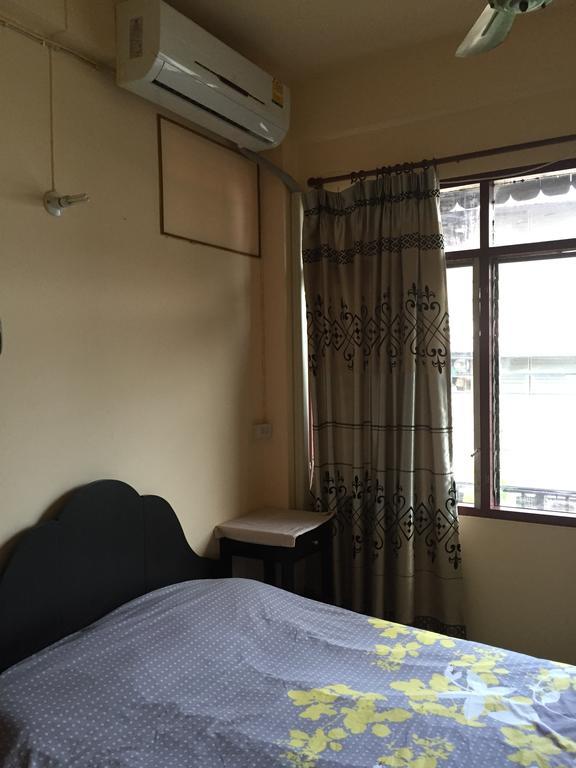 Eco House Lejlighed Bangkok Eksteriør billede