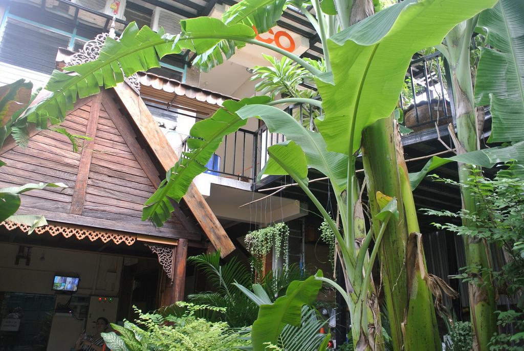 Eco House Lejlighed Bangkok Eksteriør billede